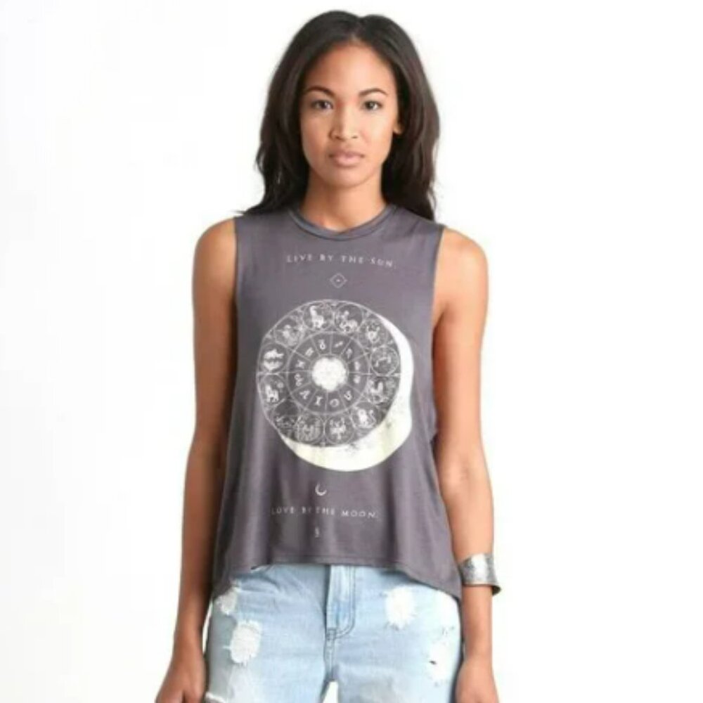 NWT - Sun & Moon Muscle Tank – Graphic Yoga Top – XL - Picture 3 of 5